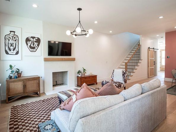10338  Bel Aire Drive , Dallas Texas 75218