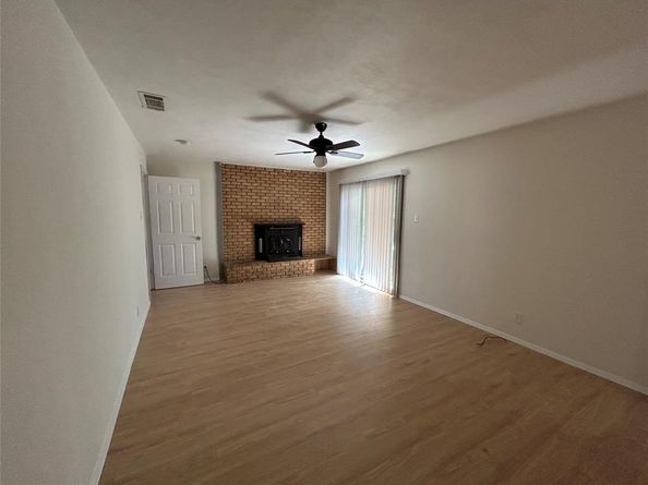 102 W Woodbury Drive , Garland Texas 75041