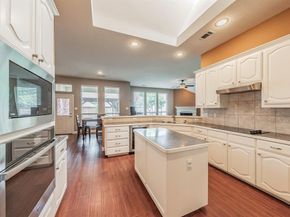 1020  Boscombe Court , Grand Prairie Texas 75052