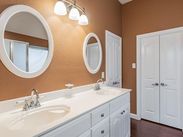 1020  Boscombe Court , Grand Prairie Texas 75052