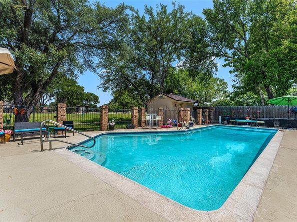 5613  Oakmont Lane , Fort Worth Texas 76112