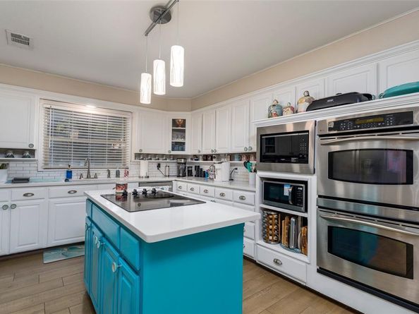 5613  Oakmont Lane , Fort Worth Texas 76112