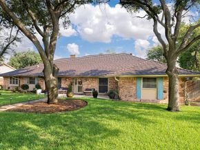 5613  Oakmont Lane , Fort Worth Texas 76112
