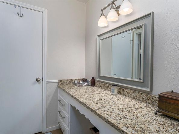 5613  Oakmont Lane , Fort Worth Texas 76112