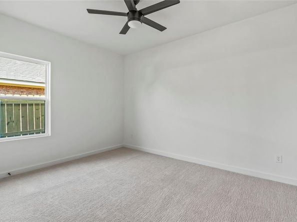 2512  Kool Avenue , Dallas Texas 75241
