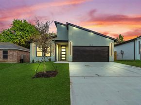 2512  Kool Avenue , Dallas Texas 75241