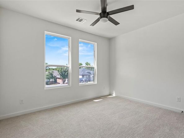 2512  Kool Avenue , Dallas Texas 75241