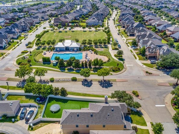 1000  Marietta Lane , Aubrey Texas 76227