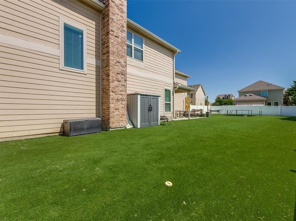 1000  Marietta Lane , Aubrey Texas 76227