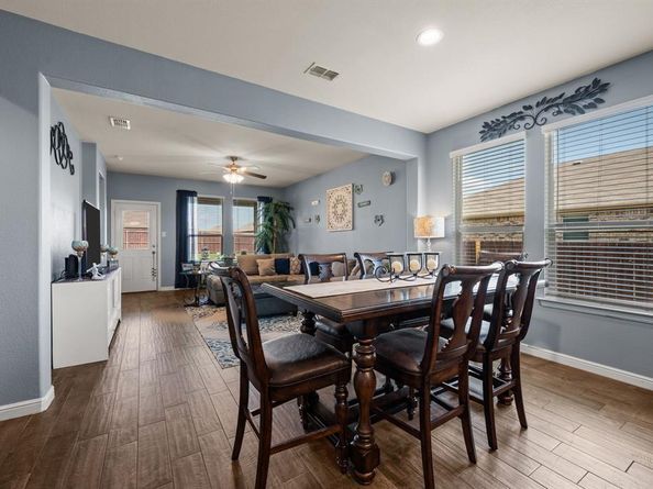 419  Regatta Lane , Azle Texas 76020