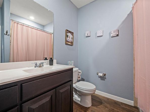 419  Regatta Lane , Azle Texas 76020