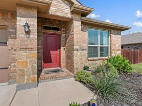 419  Regatta Lane , Azle Texas 76020