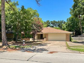 1833  Anna Drive 