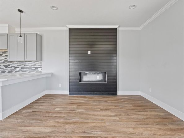 6221  Post Oak Terrace  A&B, Fort Worth Texas 76112