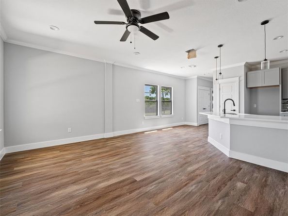 6221  Post Oak Terrace  A&B, Fort Worth Texas 76112