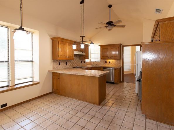 1119  Tahlequah Trail , Carrollton Texas 75007
