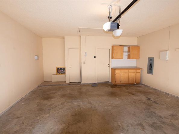 1119  Tahlequah Trail , Carrollton Texas 75007