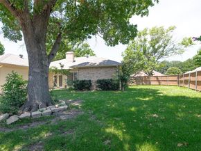 1119  Tahlequah Trail , Carrollton Texas 75007