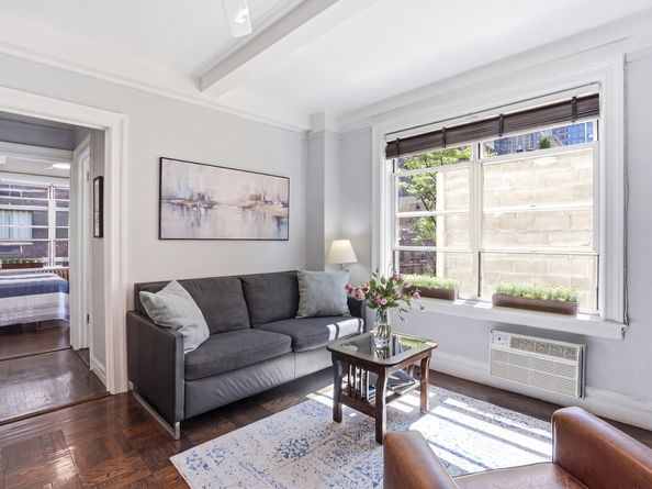 345 West 55th Street 7C, New York NY 10019