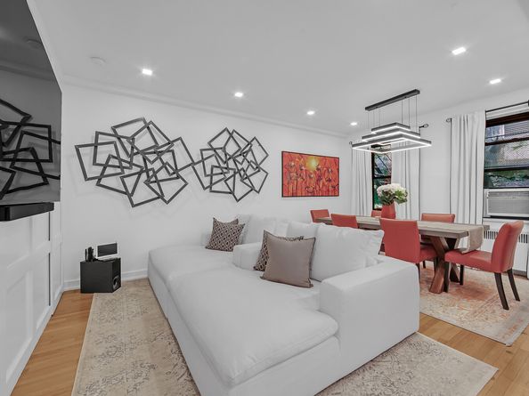 251 Seaman Avenue 2D/3D, New York NY 10034