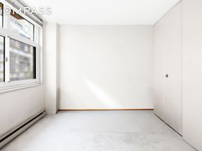 555 Main Street 512, New York NY 10044