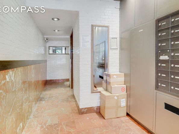 160 East 26th Street 2F, New York NY 10010