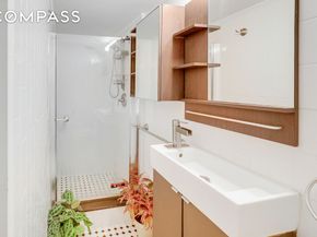 160 East 26th Street 2F, New York NY 10010