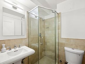 135 East 54th Street 14B, New York NY 10022