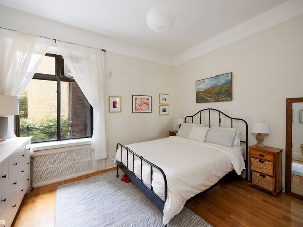 292 Riverside Drive 3A, New York NY 10025