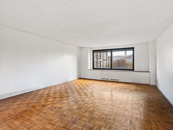 531 Main Street 504, New York NY 10044