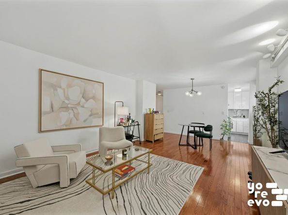 142 East 16th Street 8C, New York NY 10003