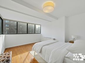 142 East 16th Street 8C, New York NY 10003