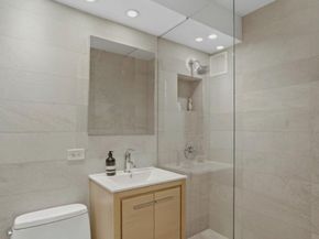 142 East 16th Street 8C, New York NY 10003