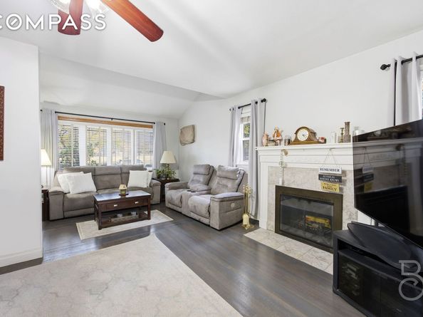 38-22 Clearview Expressway, Queens NY 11361