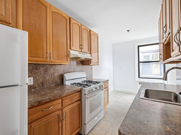 1701 Albemarle Road F9, Brooklyn NY 11226