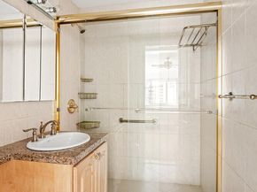 200 East 57th Street 18M, New York NY 10022