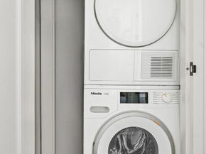 22-43 Jackson Avenue 8D, Queens NY 11101