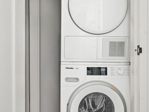 22-43 Jackson Avenue 8D, Queens NY 11101