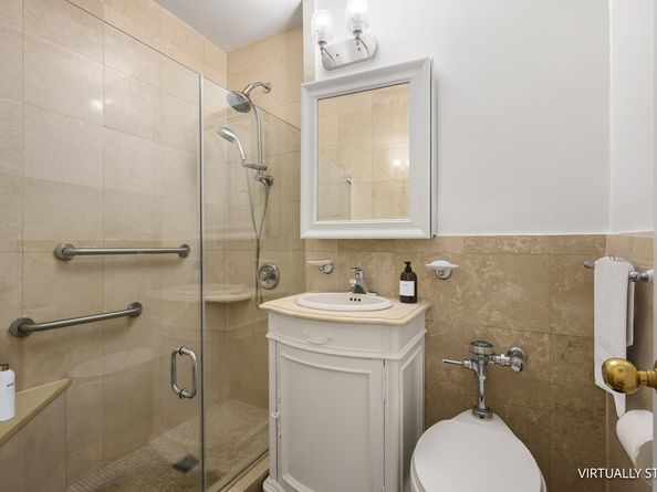 20 East 35th Street 9M, New York NY 10016