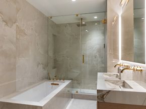 21 West 17th Street 13, New York NY 10011