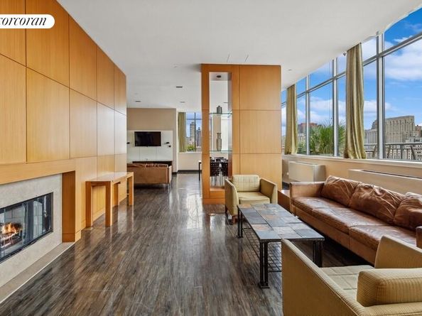 425 Main Street 14C, New York NY 10044