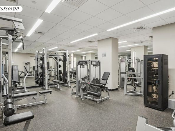 425 Main Street 14C, New York NY 10044