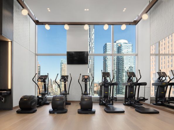 1 City Point 18E, Brooklyn NY 11201