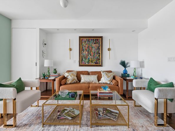 60 East 8th Street 18D, New York NY 10003
