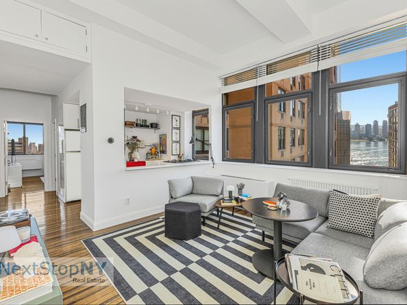 310 East 46th Street 22H, New York NY 10017