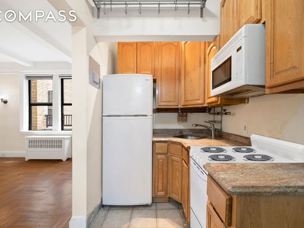20 West 72nd Street 1403, New York NY 10023