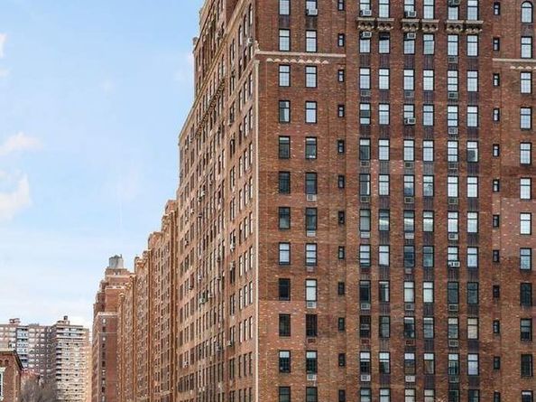 405 West 23rd Street 9I, New York NY 10011