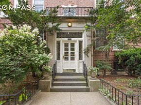 35-55 76th Street 52, Queens NY 11372