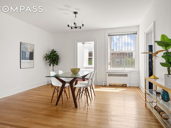 35-55 76th Street 52, Queens NY 11372