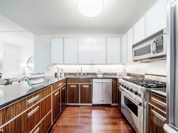 130 West 19th Street 3E, New York NY 10011